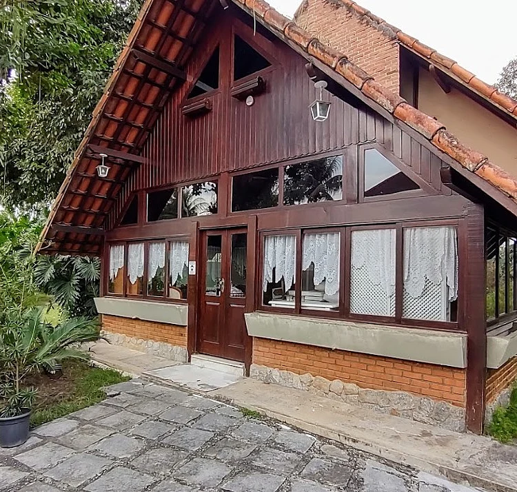 Hall Gardens Chalet