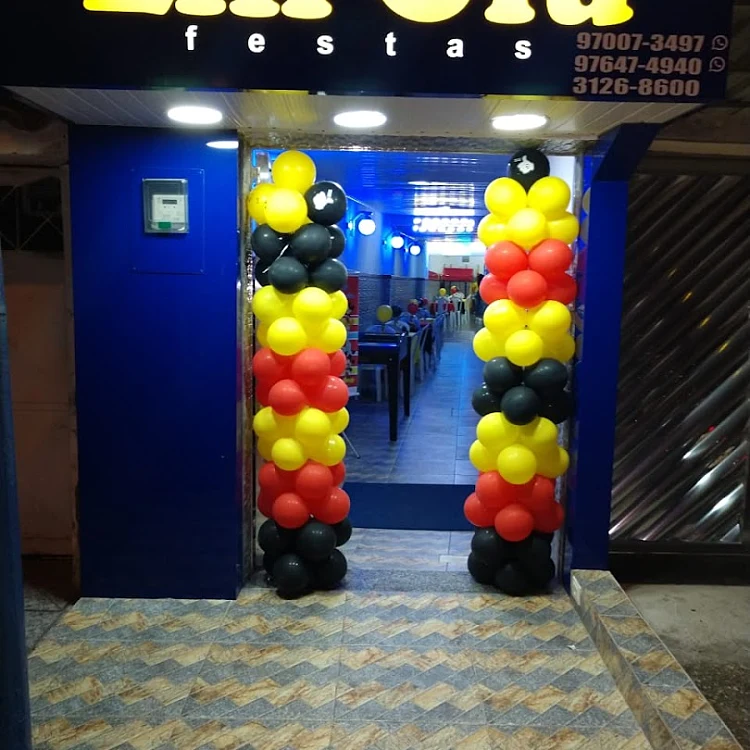 Lili Giu Festas